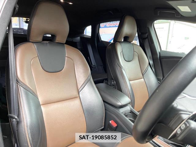 Volvo V40 2017-05 7794518-12