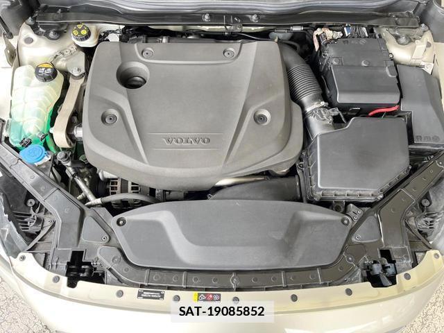 Volvo V40 2017-05 7794518-17