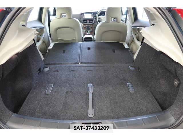 Volvo V40 2019-06 7796206-18