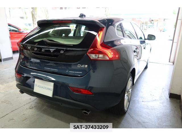 Volvo V40 2019-06 7796206-7