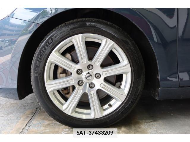 Volvo V40 2019-06 7796206-8