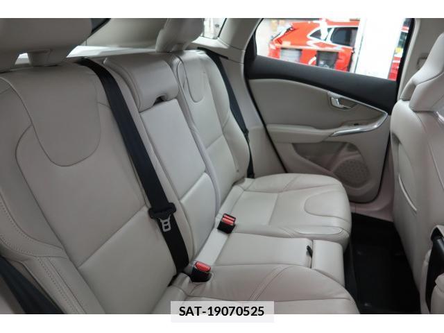 Volvo V40 2017-12 7796207-14