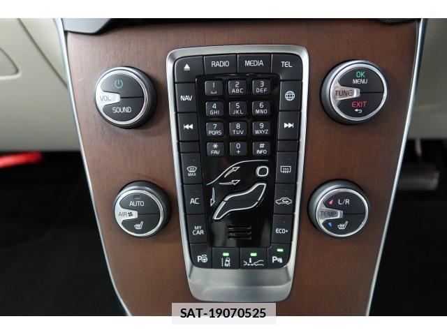Volvo V40 2017-12 7796207-15