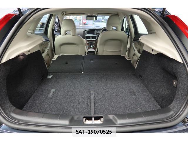 Volvo V40 2017-12 7796207-17