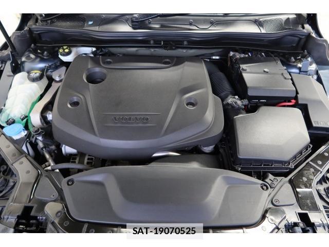 Volvo V40 2017-12 7796207-19