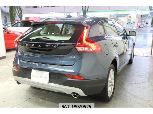 Volvo V40 2017-12 7796207-6