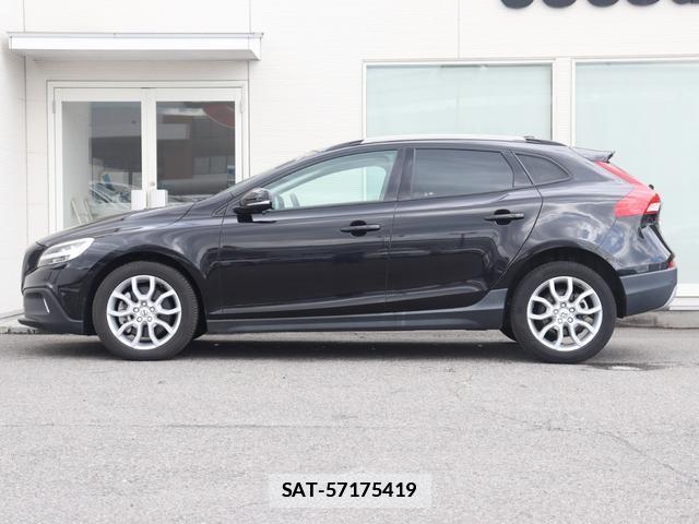 Volvo V40 2019-05 7798730-10