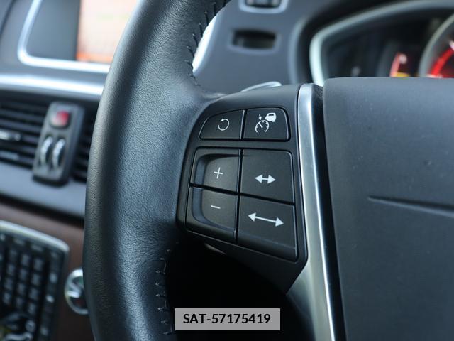 Volvo V40 2019-05 7798730-13