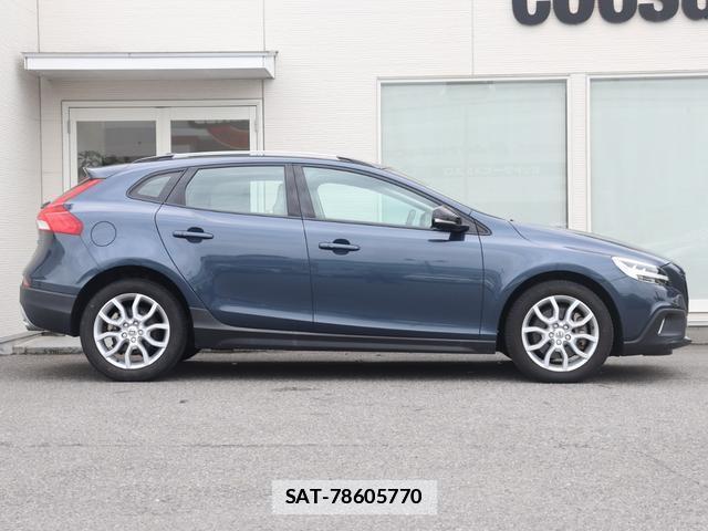 Volvo V40 2018-01 7798736-6