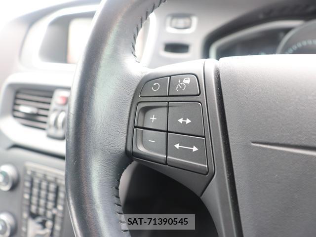 Volvo V40 2014-01 7798742-12