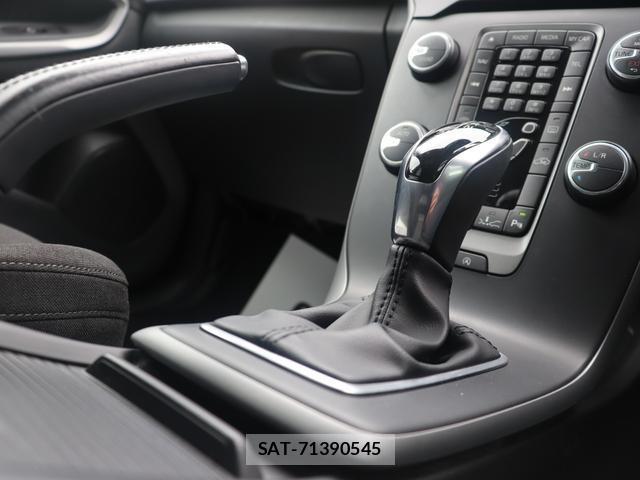 Volvo V40 2014-01 7798742-19