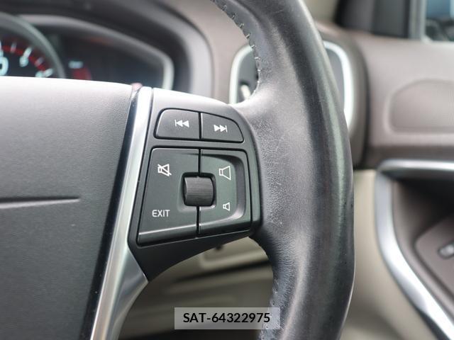 Volvo V40 2014-01 7798748-14