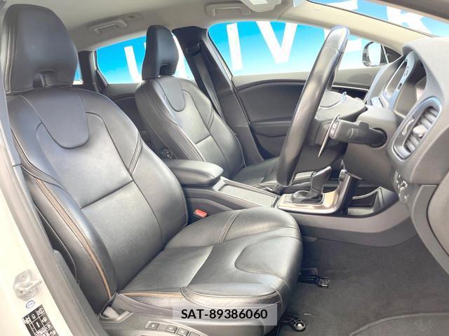 Volvo V40 2015-10 7799074-9