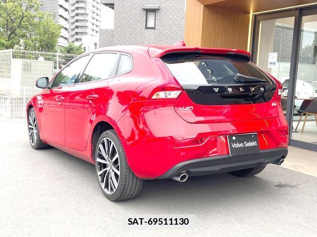 Volvo V40 2018-03 7799157-19
