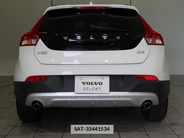 Volvo V40 2017-03 7799229-13