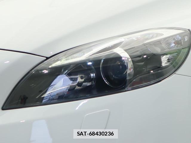 Volvo V40 2016-08 7799318-12