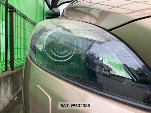 Volvo V40 2013-08 7800120-2