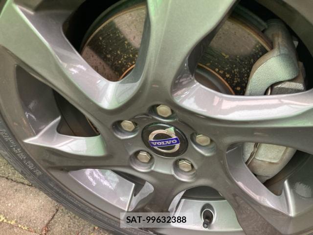 Volvo V40 2013-08 7800120-5