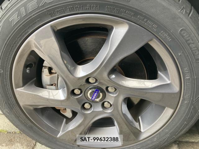 Volvo V40 2013-08 7800120-9