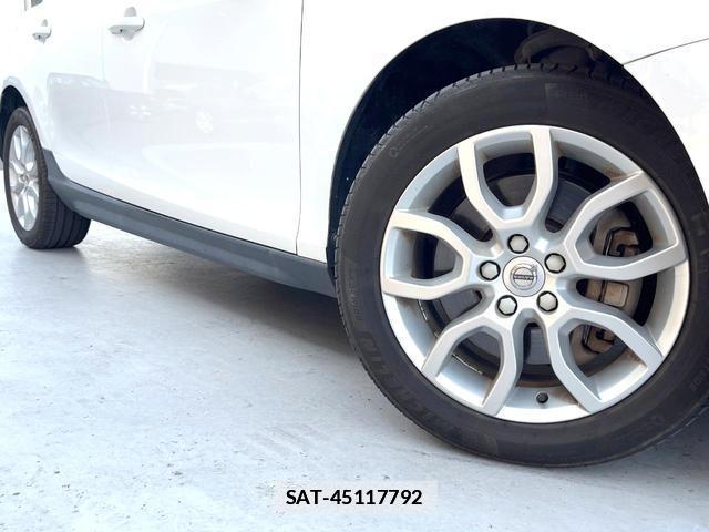 Volvo V40 2018-11 7802457-15