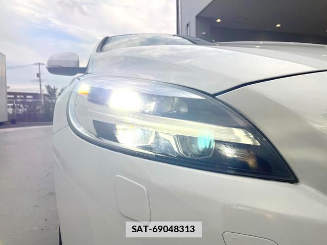 Volvo V40 2018-05 7802465-14