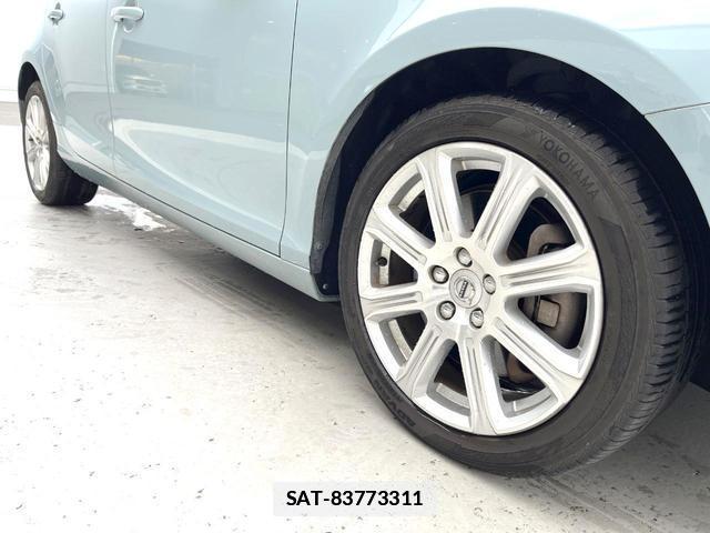 Volvo V40 2017-11 7802467-15