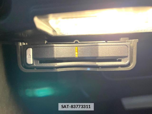 Volvo V40 2017-11 7802467-9