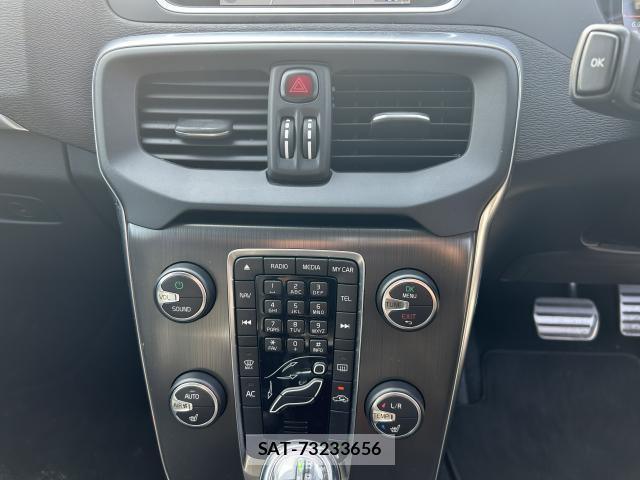 Volvo V40 2013-06 7802570-2