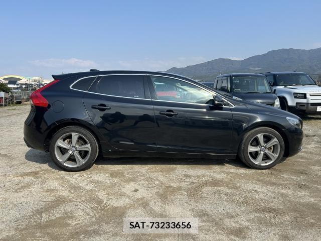Volvo V40 2013-06 7802570-3