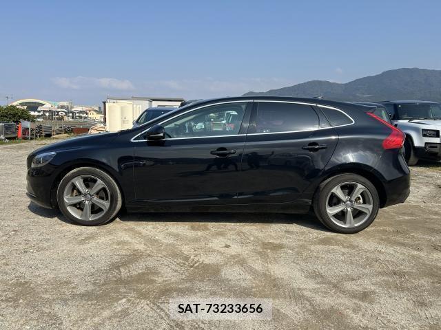 Volvo V40 2013-06 7802570-9