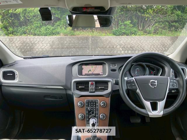 Volvo V40 2018-02 7808324-1