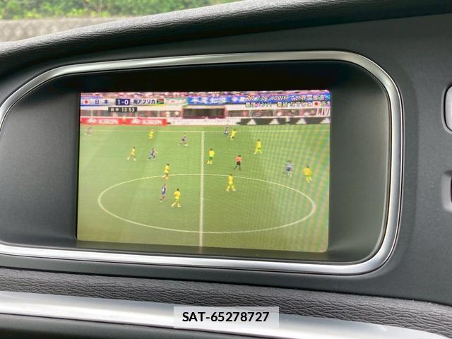 Volvo V40 2018-02 7808324-15