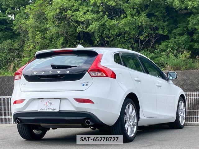Volvo V40 2018-02 7808324-3