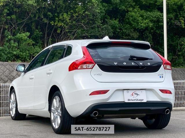 Volvo V40 2018-02 7808324-4