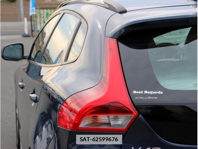 Volvo V40 2017-03 7808672-15