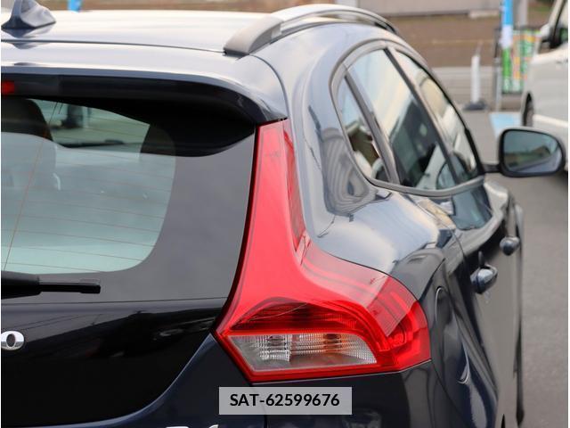 Volvo V40 2017-03 7808672-16