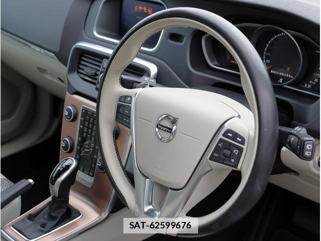 Volvo V40 2017-03 7808672-19