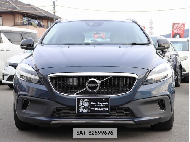 Volvo V40 2017-03 7808672-3