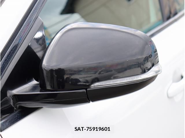 Volvo V40 2015-03 7808678-14