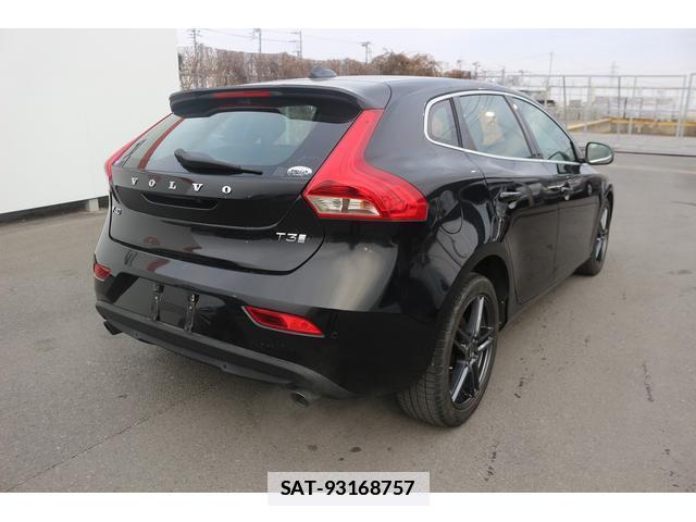 Volvo V40 2016-10 7809465-10