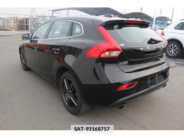 Volvo V40 2016-10 7809465-12
