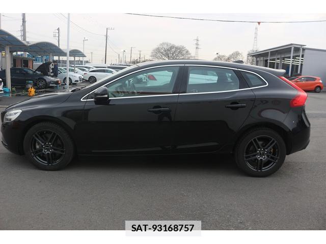 Volvo V40 2016-10 7809465-13
