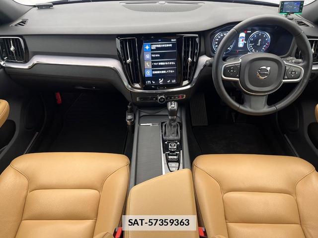 Volvo V60 2019-06 7793593-1