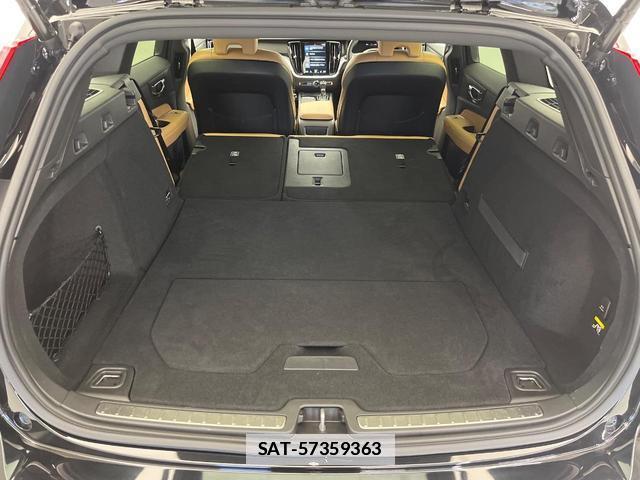 Volvo V60 2019-06 7793593-13
