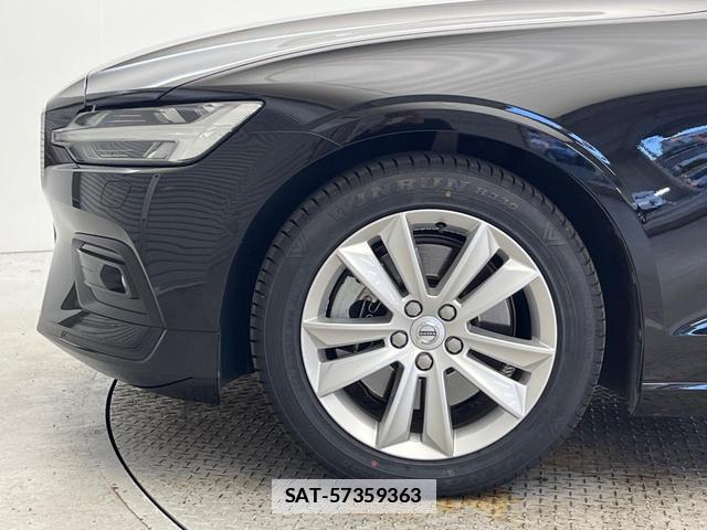 Volvo V60 2019-06 7793593-15
