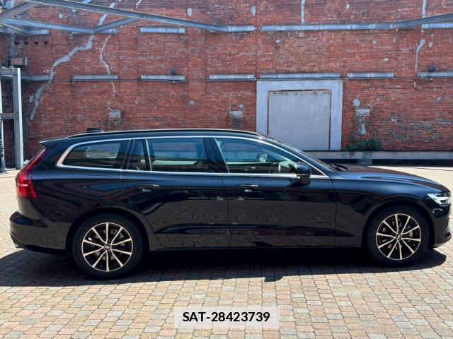 Volvo V60 2022-03 7793788-3