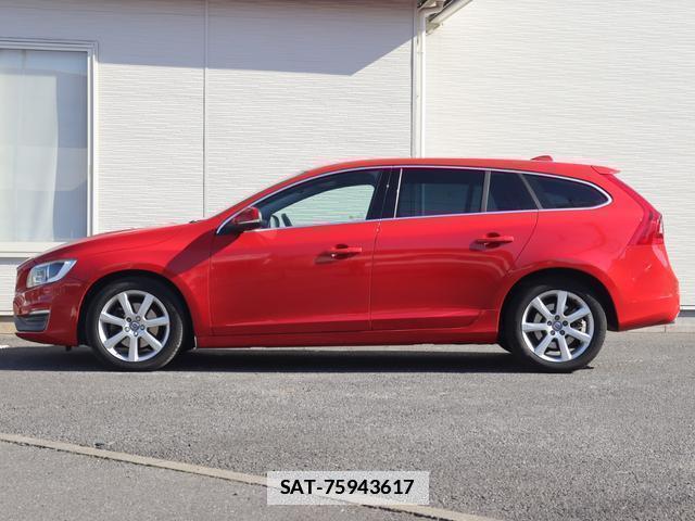 Volvo V60 2015-08 7794469-11