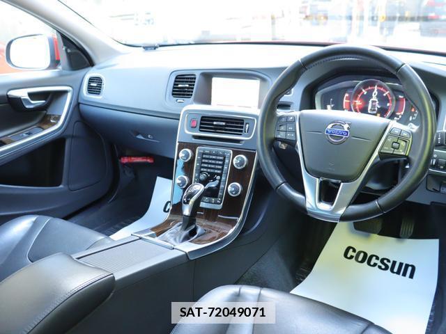 Volvo V60 2018-12 7794474-15