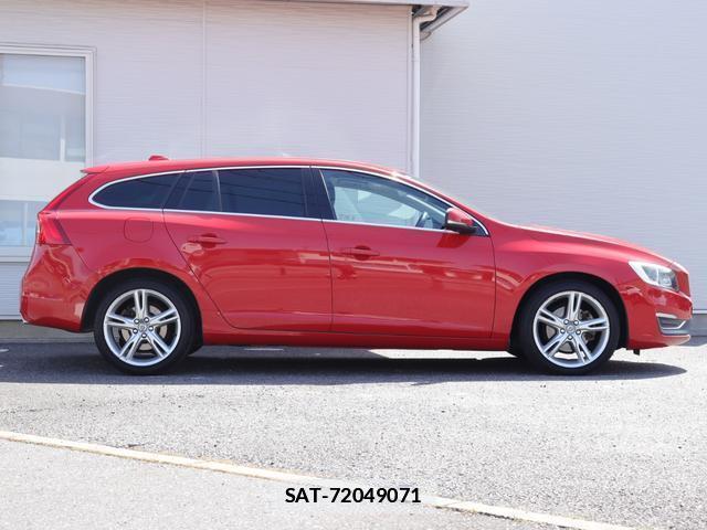 Volvo V60 2018-12 7794474-6