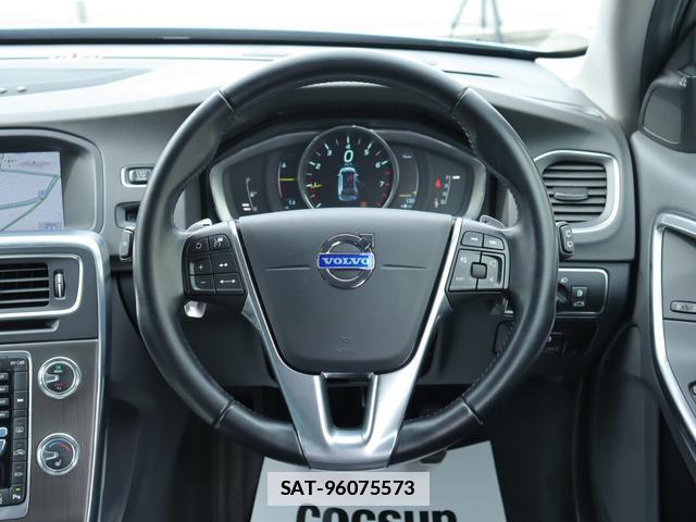 Volvo V60 2014-09 7794476-11